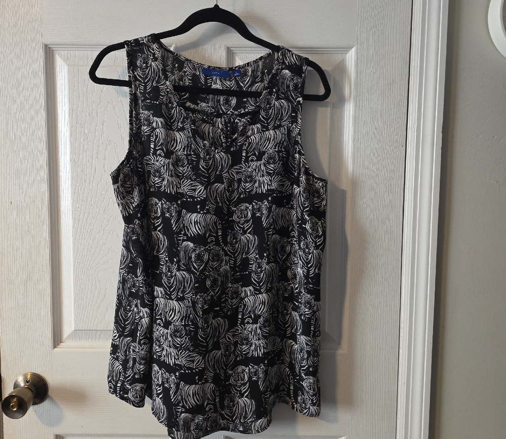 Apt. 9 Monochrome Zebra Print Tank Top